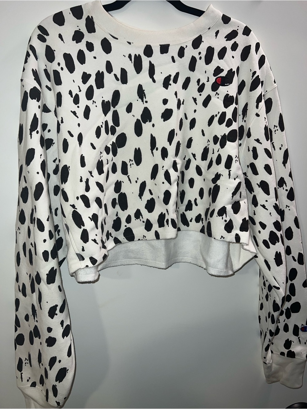 CHAMPION | Dalmatian Print Cropped Sweatshirt - White/Black